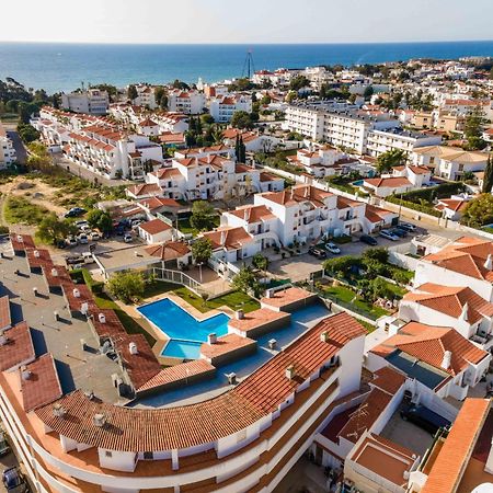 Santa Eulalia 2-Bedroom Apartment - Swimming Pool - Wifi Albufeira Bagian luar foto