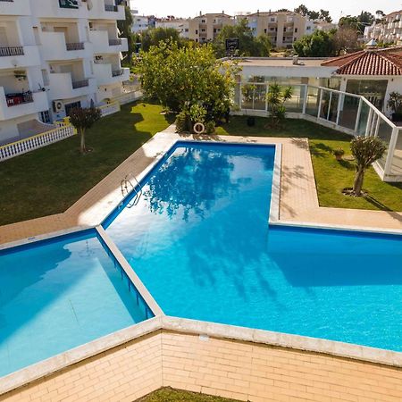 Santa Eulalia 2-Bedroom Apartment - Swimming Pool - Wifi Albufeira Bagian luar foto