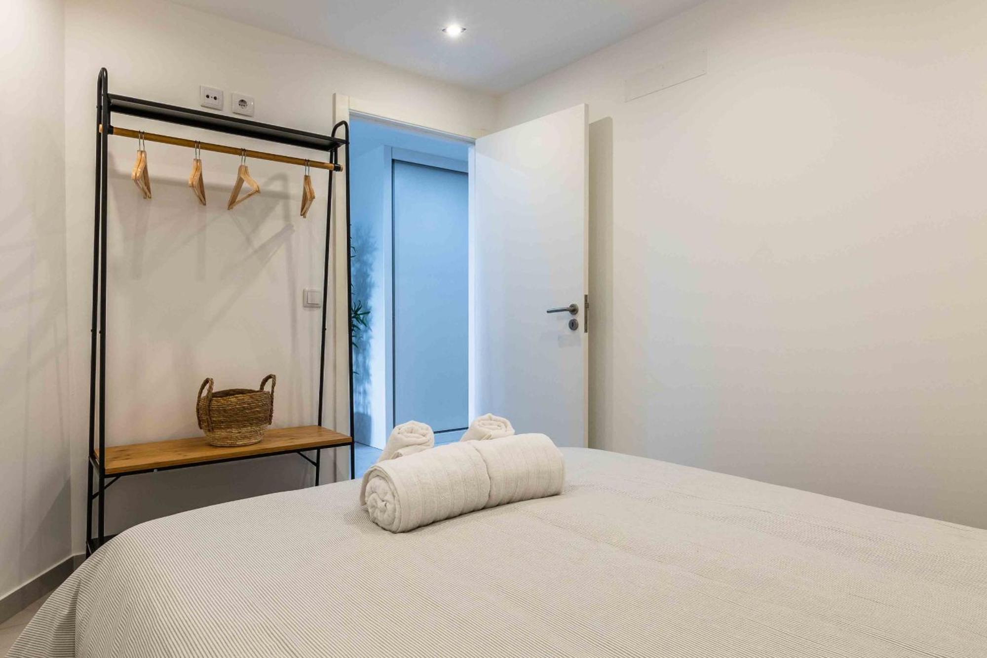 Santa Eulalia 2-Bedroom Apartment - Swimming Pool - Wifi Albufeira Bagian luar foto