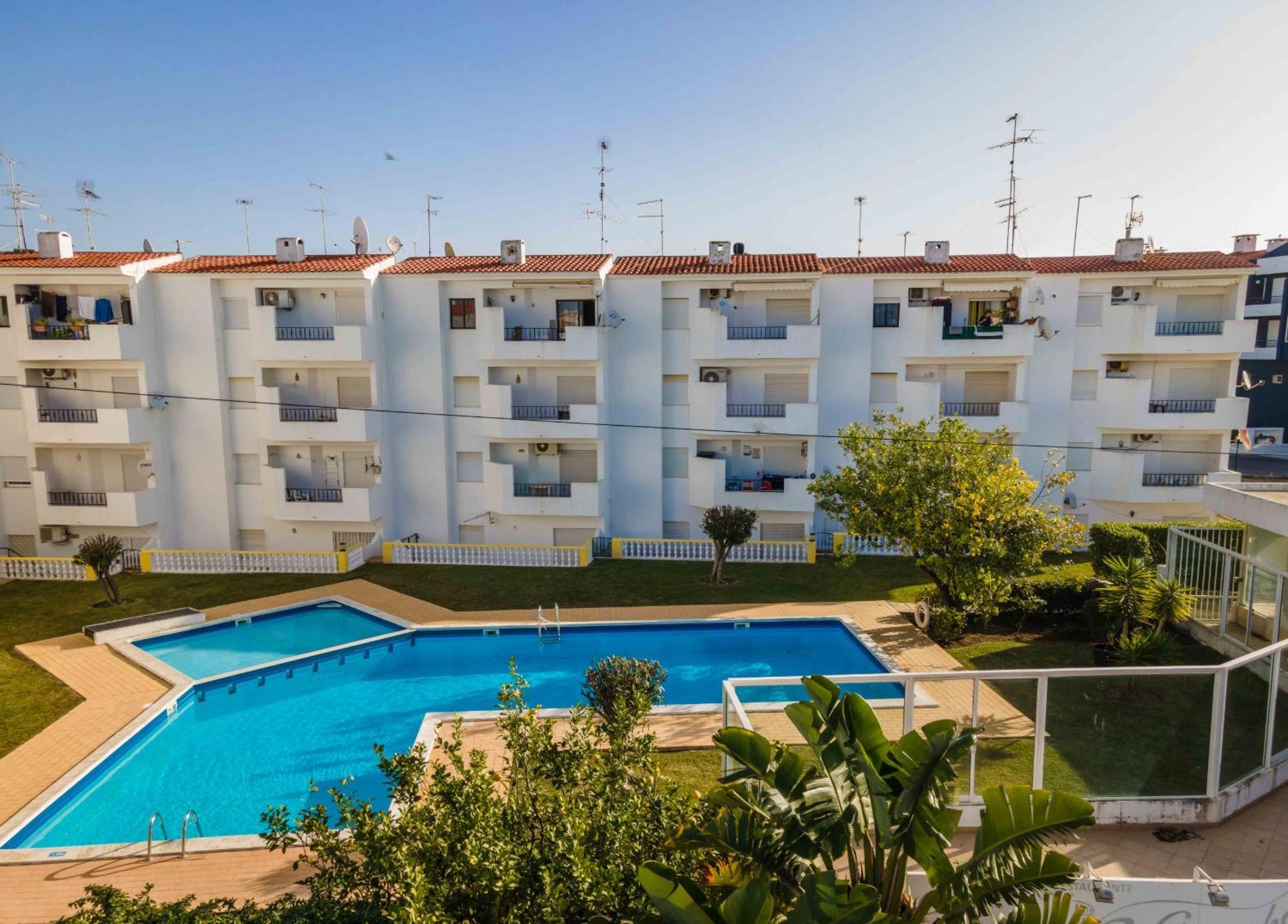 Santa Eulalia 2-Bedroom Apartment - Swimming Pool - Wifi Albufeira Bagian luar foto
